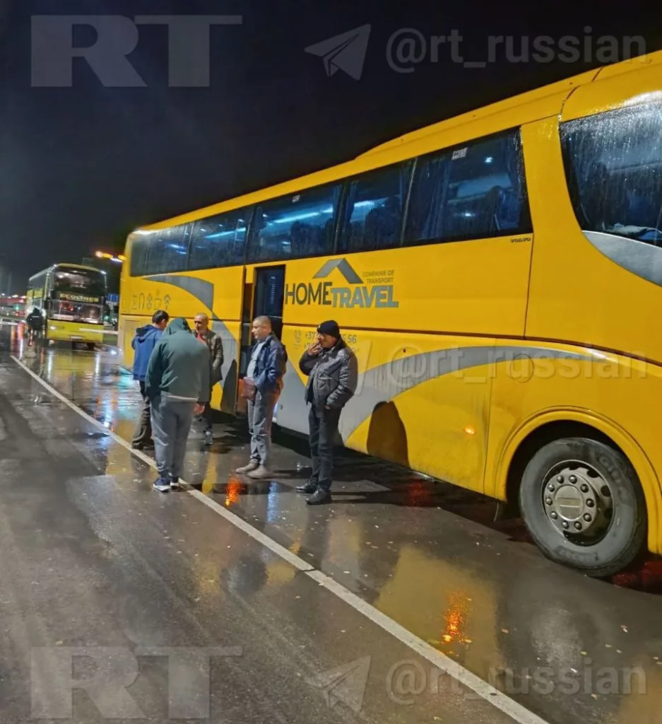 Молдаван, которые возвращаются домой из России через Латвию, не пускают пограничники прибалтийской страны