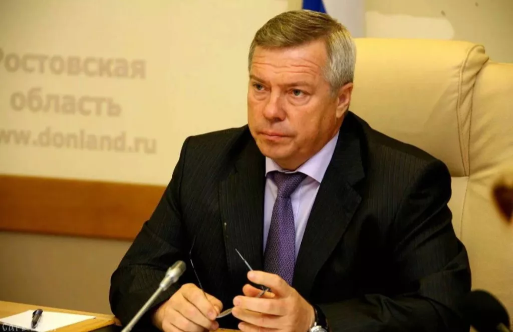 К подавшему в отставку губернатору Голубеву пришли с обыском московские силовики