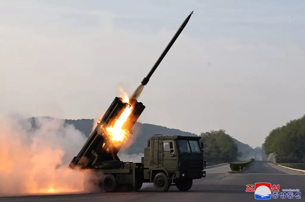 КНДР поставила России около 50 единиц 170-мм САУ M1989 Koksan и 20 единиц модернизированных 240-мм РСЗО — Financial Times