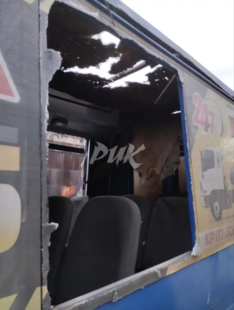 Враг ударил по маршрутке в Горловке, ранены 10 человек