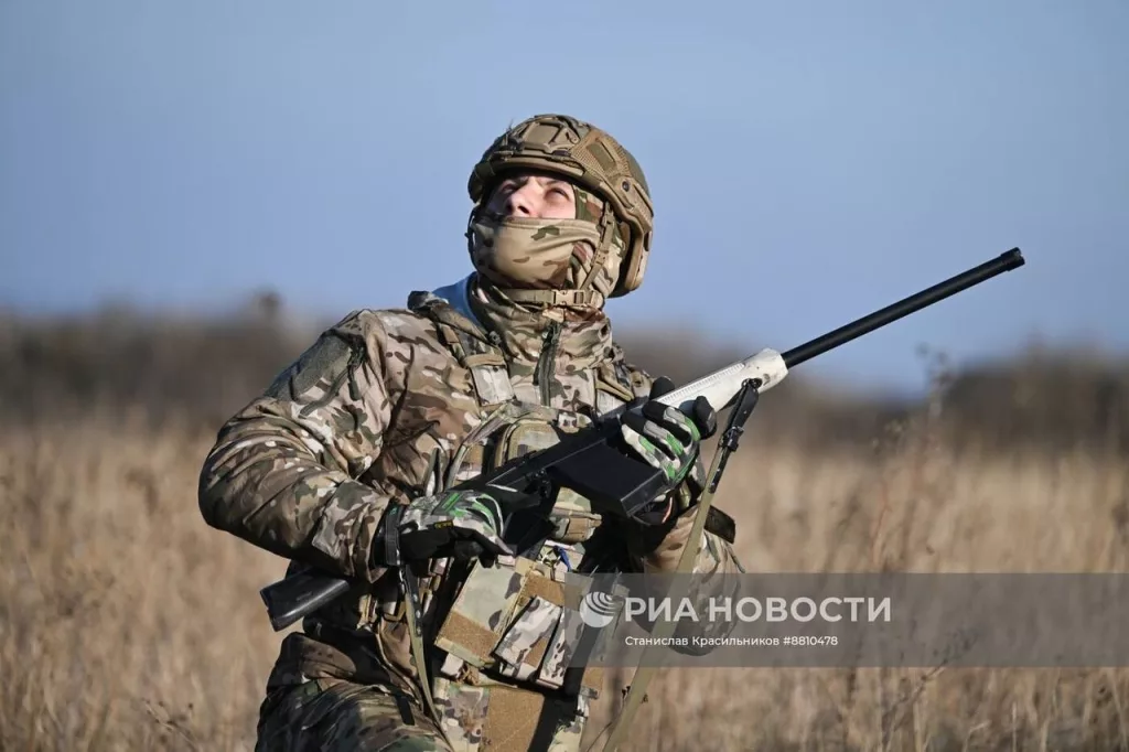 Боевое дежурство расчета ЗРК 9К317 «Бук-М2» группировки войск «Центр» на Красноармейском направлении