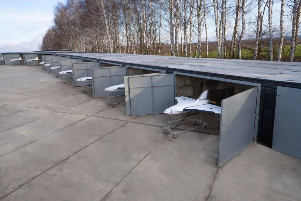 Даже у "Гербер" теперь есть свои ангарчики