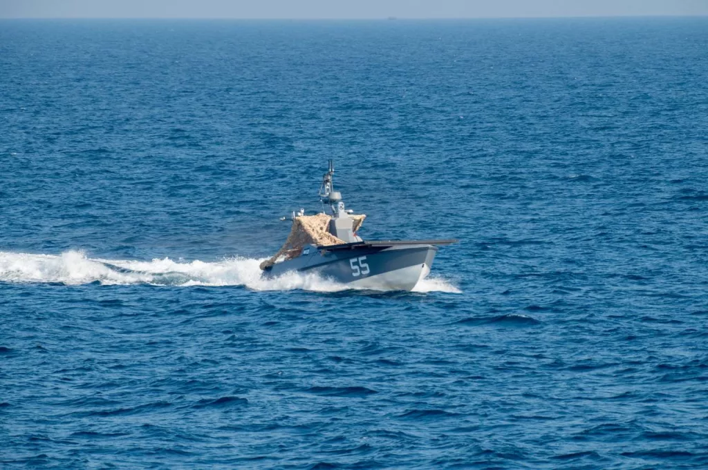 Центральное командование США провело учения «Digital Talon 3.0», в ходе которых отрабатывалось применение безэкипажных катеров и автономный запуск с них барражирующих боеприпасов Switchblade 600