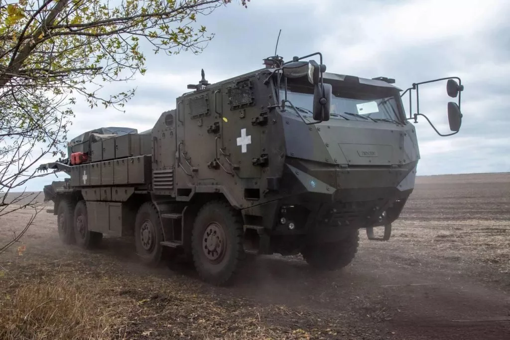 Пока ещё целая 155-мм колёсная САУ «Caesar на шасси Tatra T815 (8x8) 148-ой ОАБр, поставленная из Дании