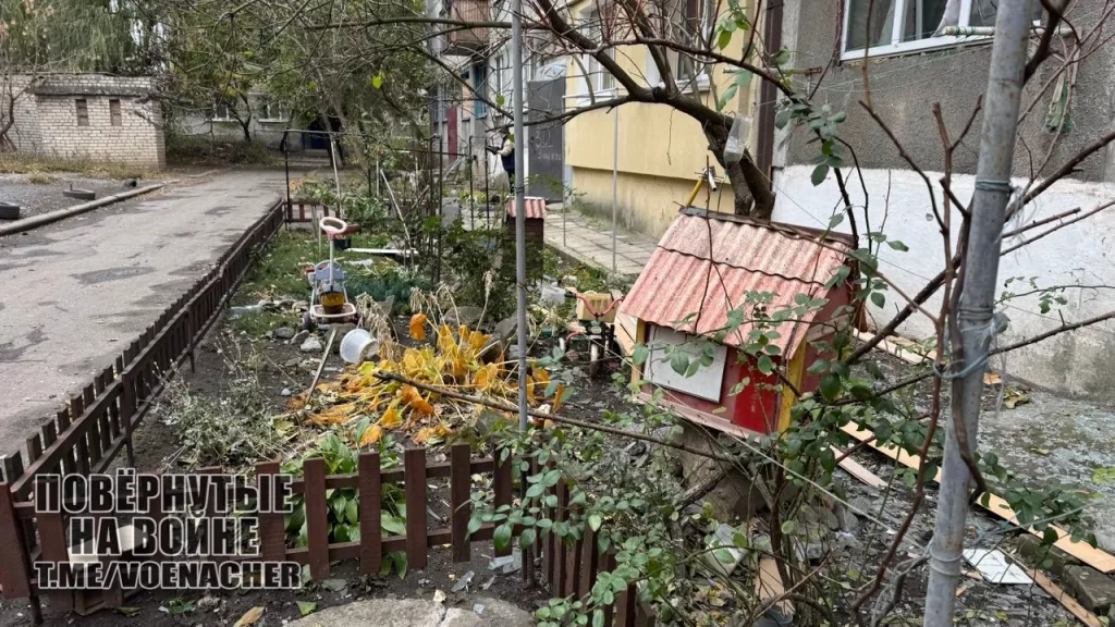 Кадры из освобождённого города Селидово за который сражались воины ЦВО