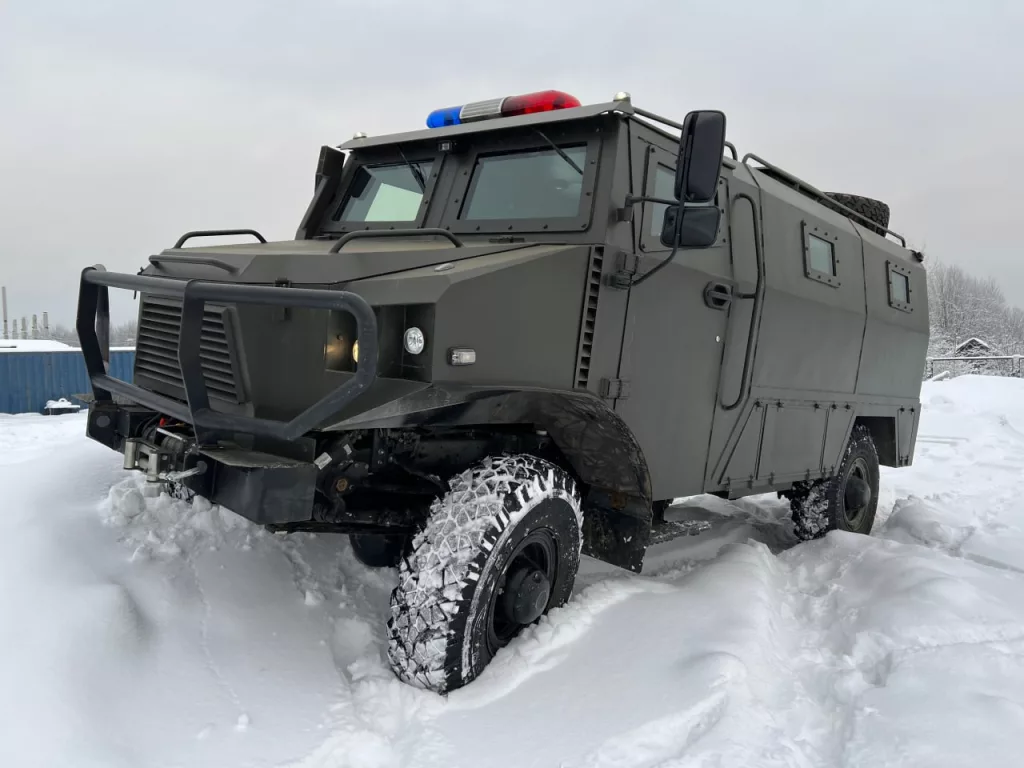 Специальный бронированный автомобиль «Ладога» производства компании «АВД»