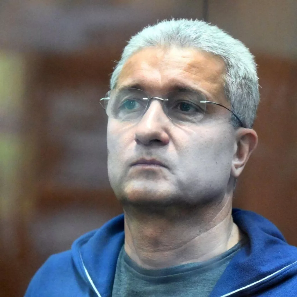 Квартира в центре Москвы за более чем 500 млн рублей арестована на время следствия по делу экс-замминистра обороны Тимура Иванова