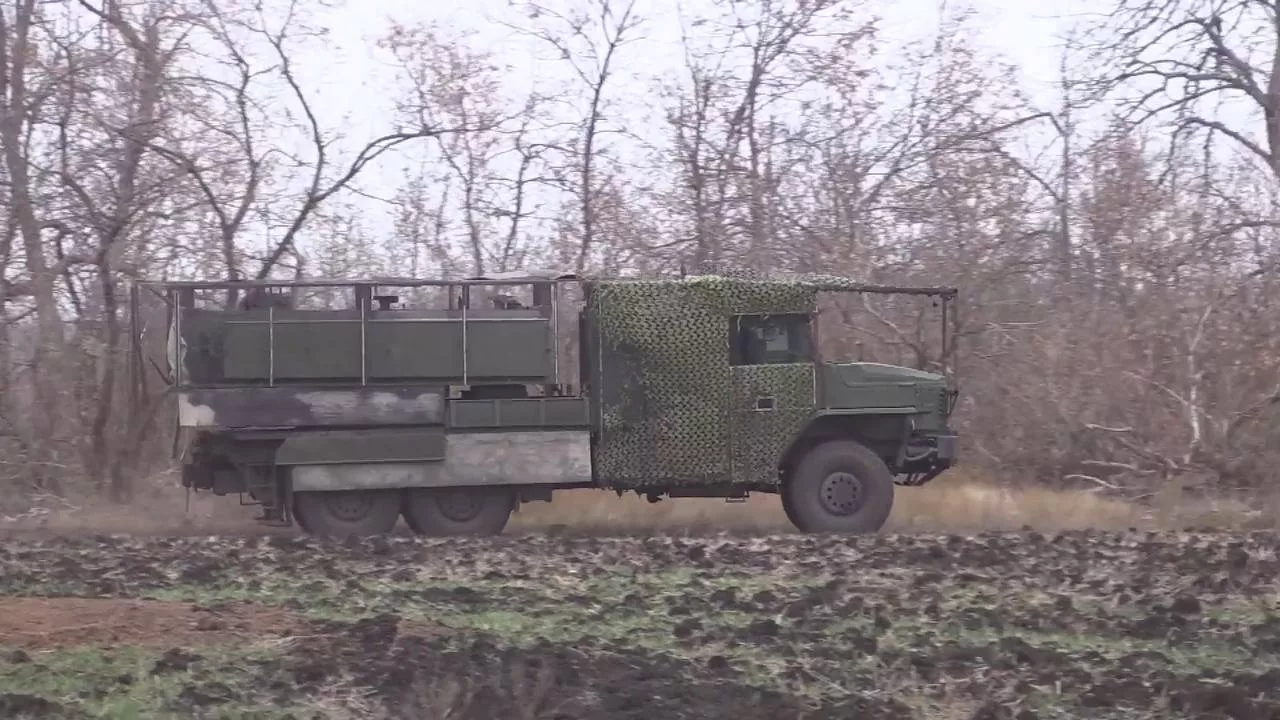 Боевая работа расчёта тяжёлой огнемётной системы ТОС-2 «Тосочка» группировки войск «Восток» на Шахтёрском участке Южно-Донецкого направления