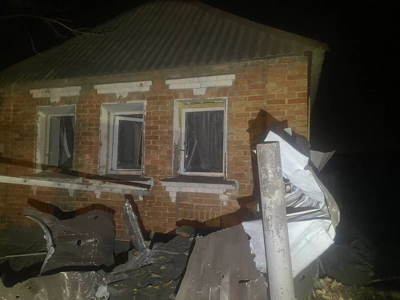 Силы ПВО за ночь сбили по одному украинскому БПЛА над Курской и Белгородской областями, сообщило Минобороны