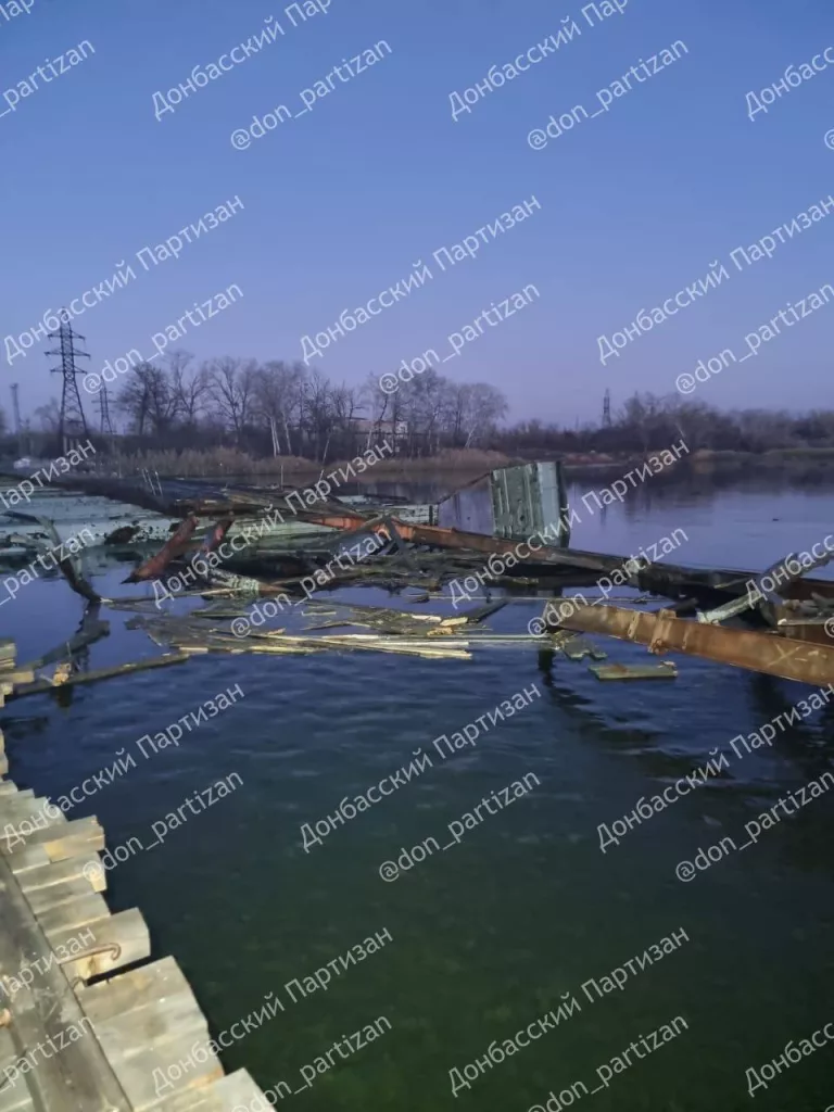 Удар по понтонной переправе в Райгородке