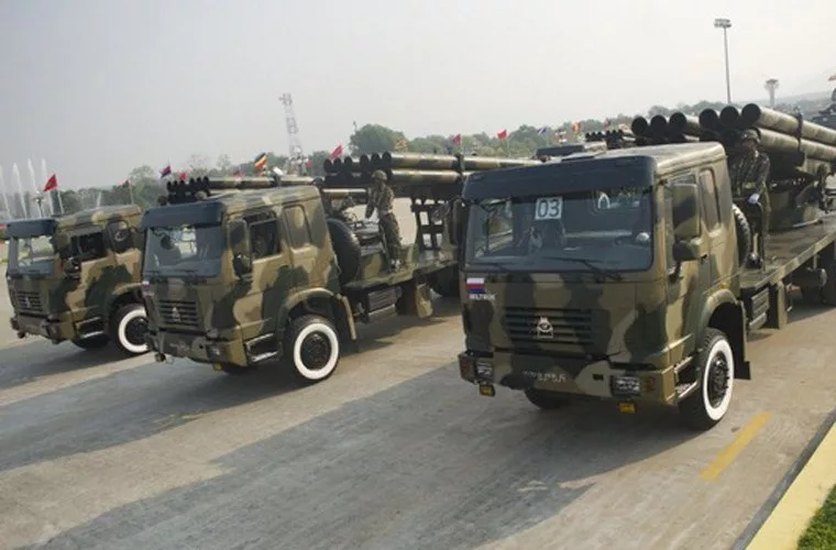 Продолжая тему 240-мм РСЗО родом из КНДР нельзя обойти вниманием и последующую после М-1985 систему - М-1989