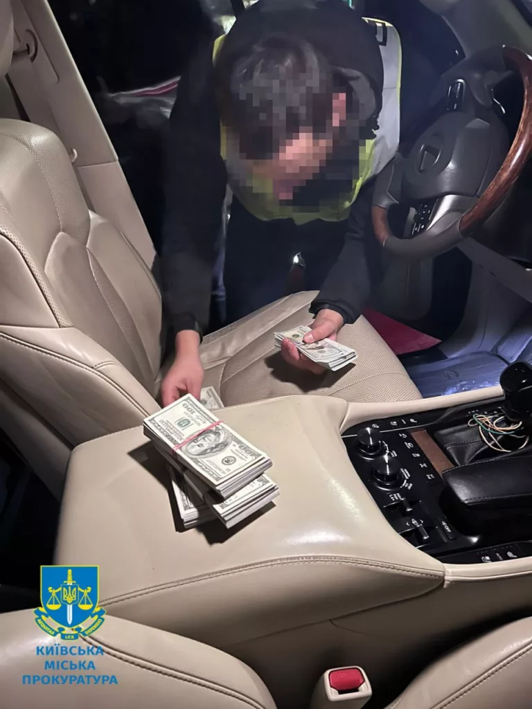 Новые схемы для побега с Украины появляются каждый день