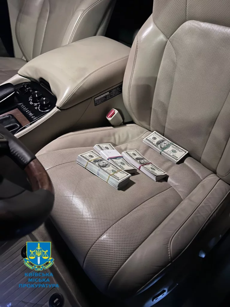 Новые схемы для побега с Украины появляются каждый день