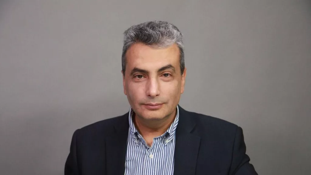 Политика Льва Шлосберга (признан в России иноагентом) задержали в аэропорту Пскова