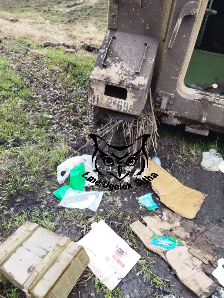 Курская область. Подбитая американская командно-штабная машина М577