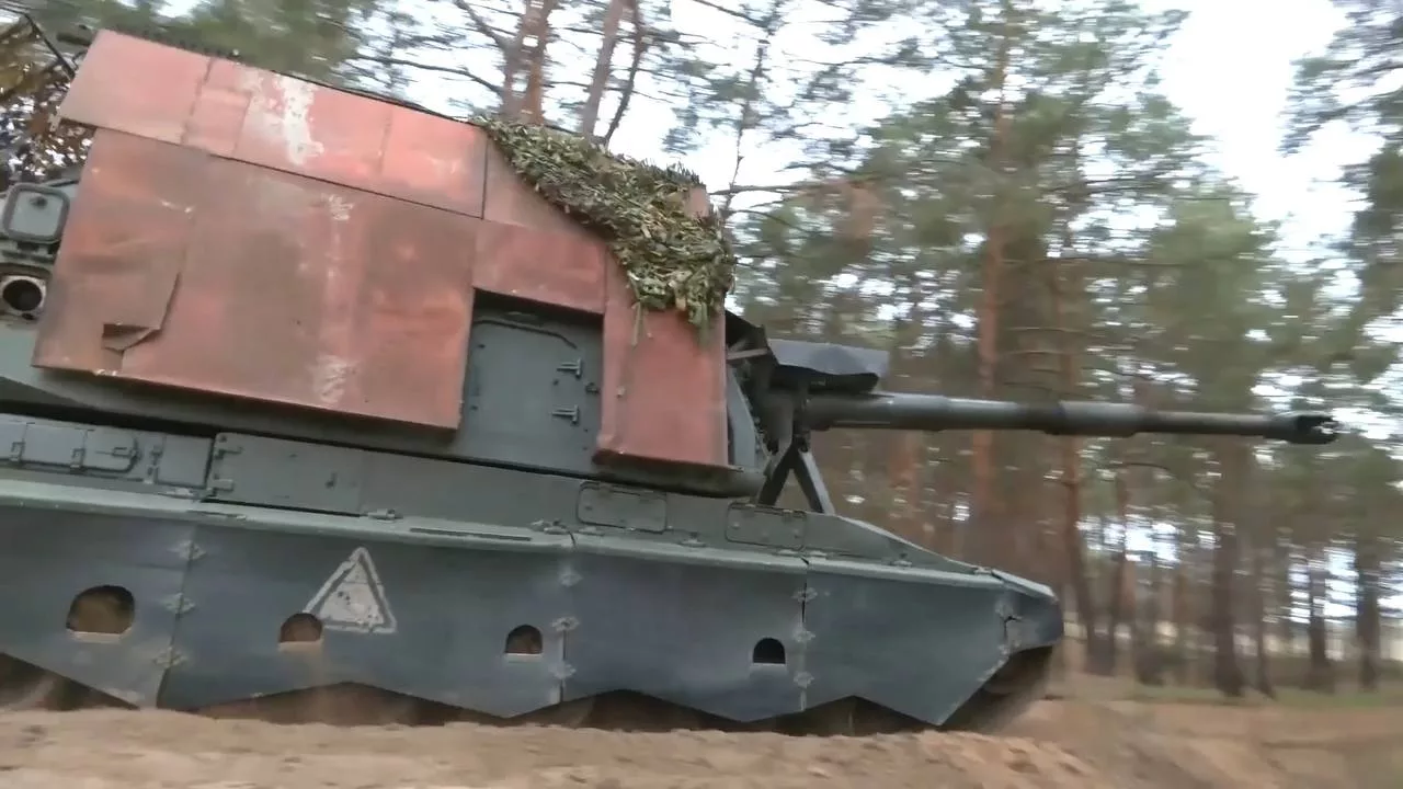 Боевая работа расчёта 152-мм самоходной гаубицы 2С19М2 «Мста-С» с дополнительным бронированием из состава группировки войск «Днепр» на Каховском направлении