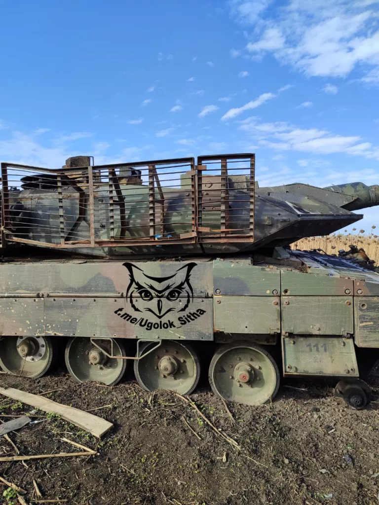 Подбитый немецкий танк Leopard 2A6 в Курской области