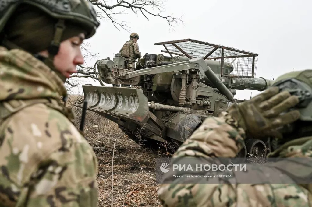 Боевая работа расчёта 203-мм самоходной пушки 2С7М «Малка» группировки войск «Центр» на Красноармейском направлении