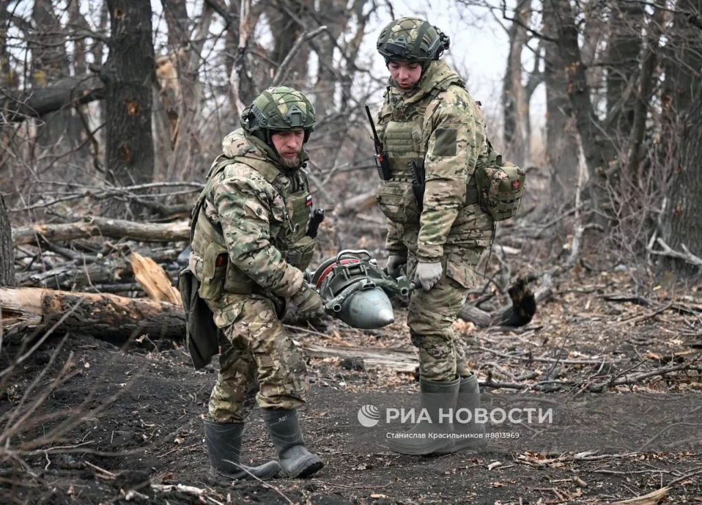 Боевая работа расчёта 203-мм самоходной пушки 2С7М «Малка» группировки войск «Центр» на Красноармейском направлении