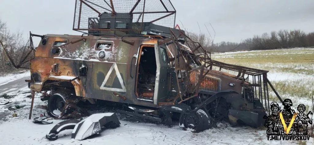 Сгоревший бронеавтомобиль «Козак-7» ВСУ в Курском приграничье