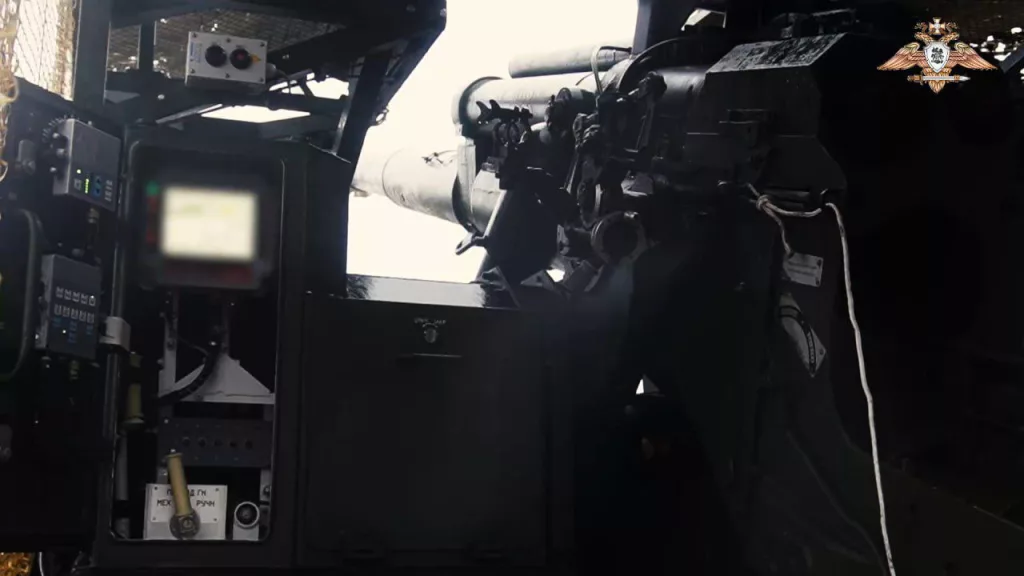 Свежие опубликованные видео и изображения "Мальвы" со 152-мм боеприпасами позволяющими вести огонь на 50 км производят очень странное впечатление
