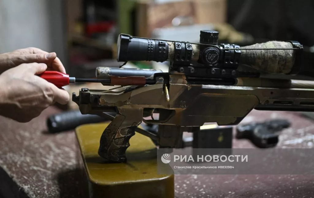 Снайперы отдельной бригады специального назначения группировки войск «Центр» на Красноармейском направлении