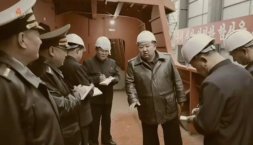 Первые фото строительства новейшего северокорейского фрегата для ВМС КНДР