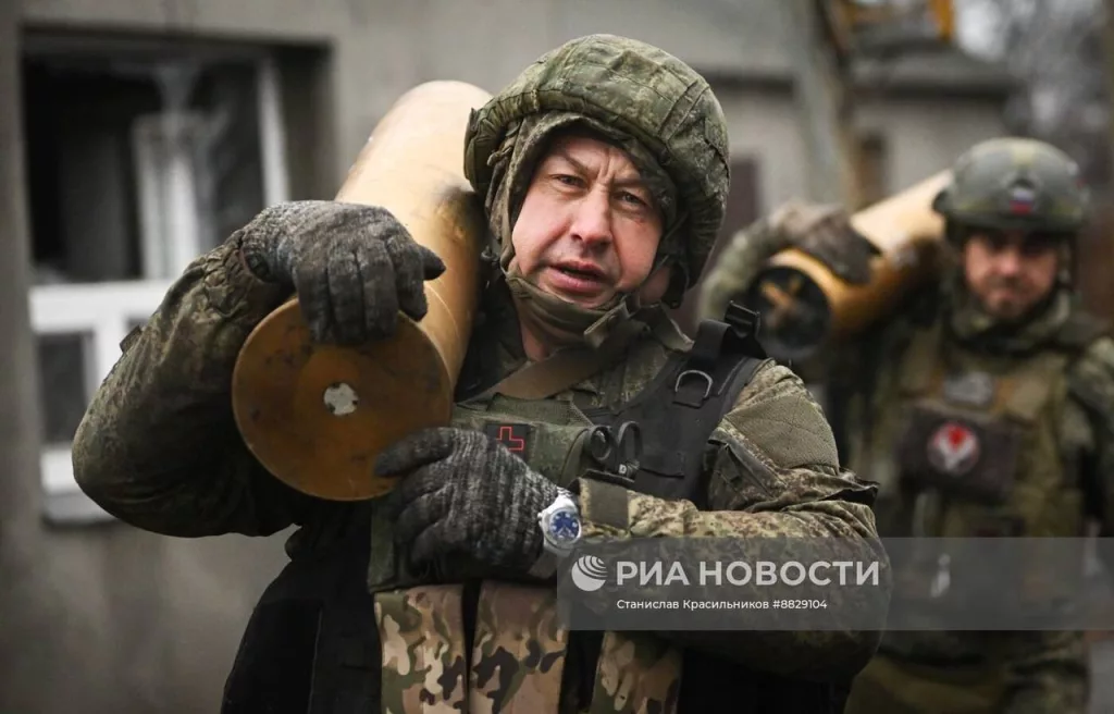 Боевая работа расчета 130-мм пушки М-46 на Красноармейском направлении