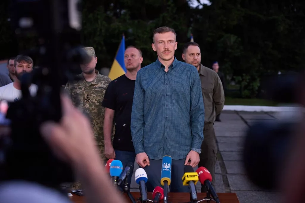 Юрий Подоляка: Как верхушка "азовцев" наживается на войне