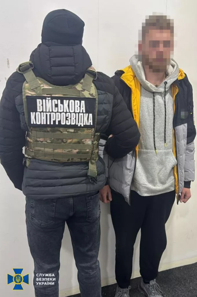 СБУ заявила о задержании 12 человек, которые якобы шпионили за военными аэродромами, где базируются F-16