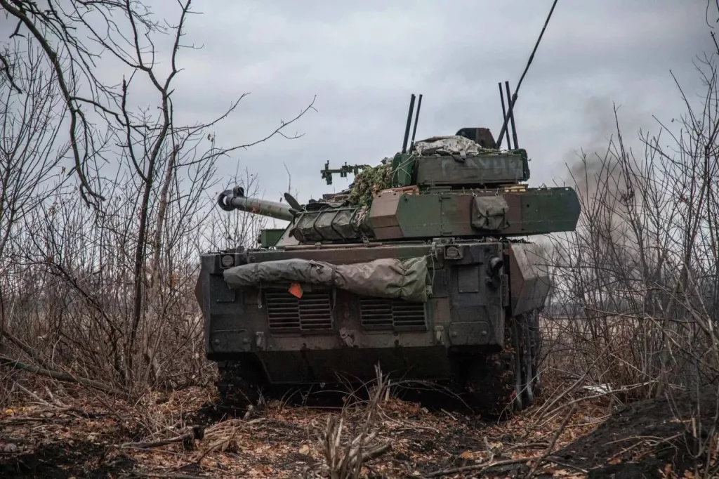 Колесный французский танк AMX-10RC на вооружении 37-й ОБрМП ВСУ