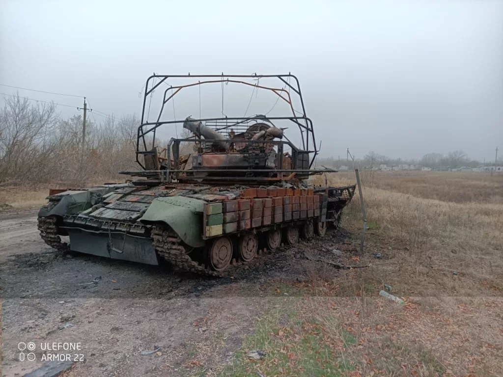 Т-64БВ ВСУ, сожженный недалеко от Шахтерского