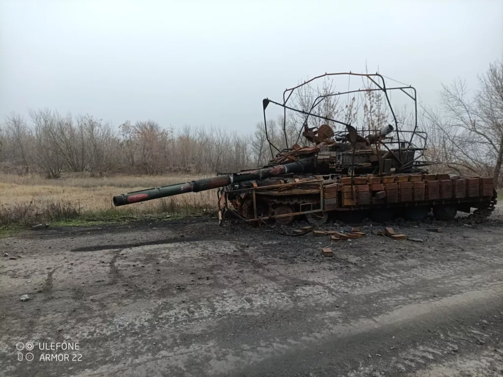 Т-64БВ ВСУ, сожженный недалеко от Шахтерского