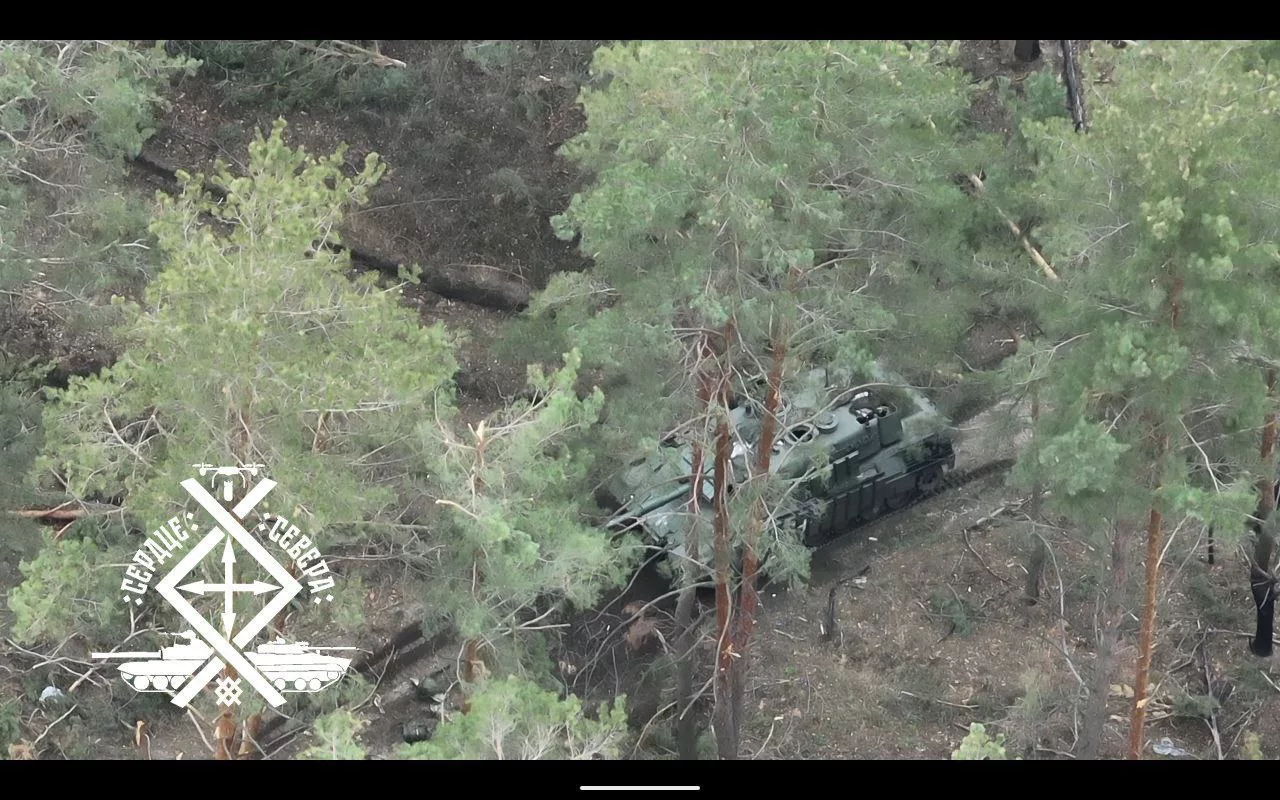Точный сброс прямо в люк Leopard 1A5 с ДЗ "Контант-1" зажигательного боеприпаса