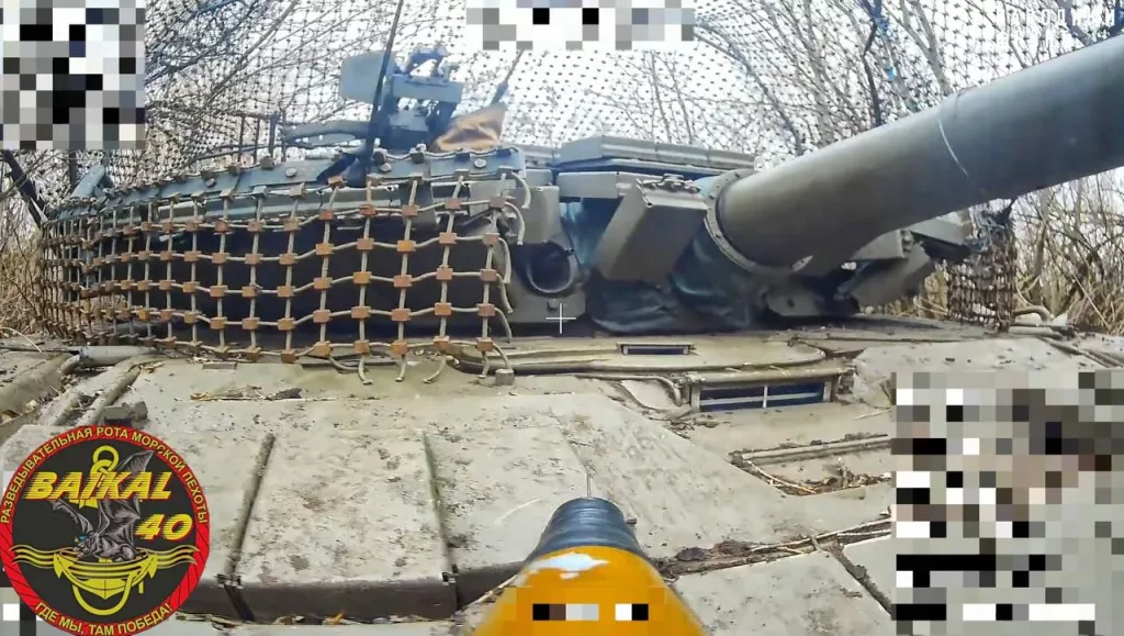 Подборка уничтожения техники ВСУ FPV-дронами на оптоволокне в районе села Новый Комар, расположенного севернее Великой Новосёлки