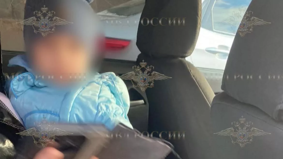 Отец решил продать своего полуторагодовалого сына в Оренбурге, сообщили в МВД. Несколько дней назад он вступил в переговоры, но об этом узнали полицейские, которые и задержали мужчину