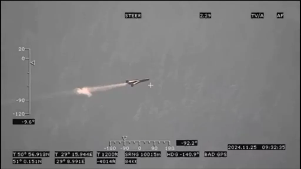 Перехват дрона-камикадзе "Герань-2" огнем с украинского Ми-8 восточнее города Коростень Житомирской области