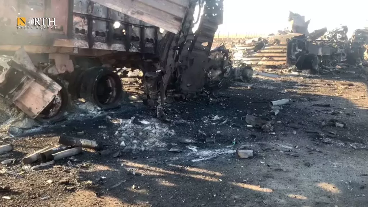 Результат ночного авиаудара по аэродрому Камышлы на северо-востоке Сирии