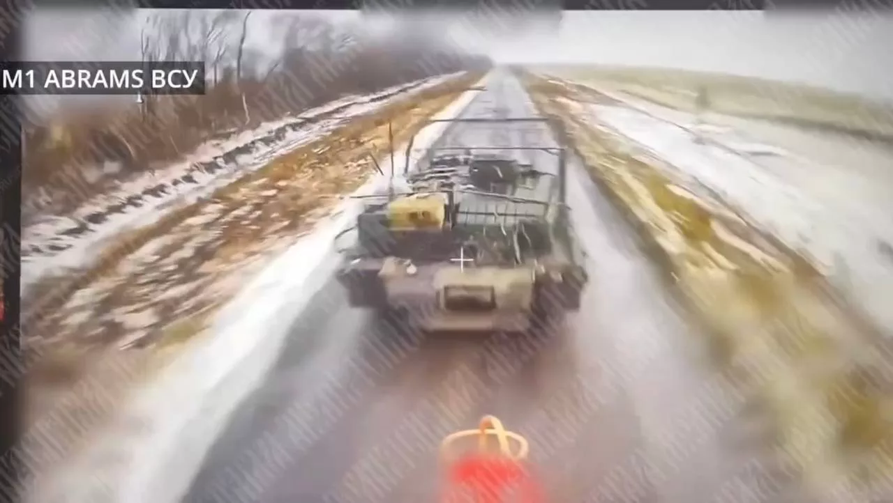 Поражение в Курской области FPV-дронами на оптоволокне танка M1A1SA Abrams из состава 47-й ОМБр ВСУ