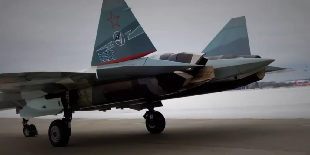 В репортаже "Первого канала" впервые показали двигатели АЛ-51Ф1 с плоским соплом и отклоняемым вектором тяги