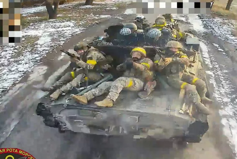 "Байкал" снова радует шикарной подборкой применений оптоволоконных дронов на Южно-Донецком направлении