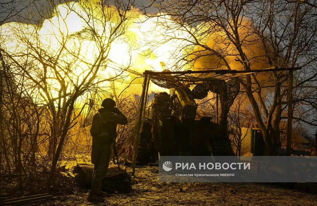 Боевая работа расчёта 152-мм самоходной пушки 2С5 «Гиацинт-С» группировки войск «Центр» на Красноармейском направлении