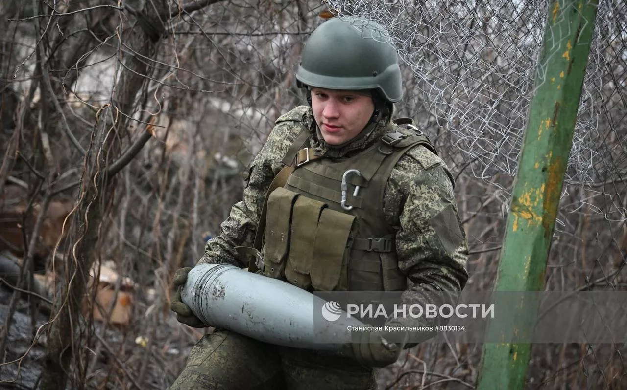 Боевая работа расчёта 152-мм самоходной пушки 2С5 «Гиацинт-С» группировки войск «Центр» на Красноармейском направлении