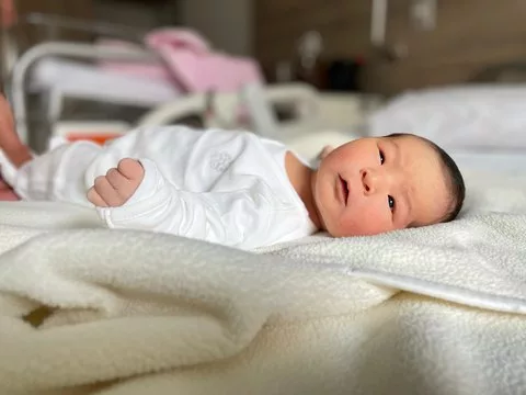 В Перу родился первый в мире ребёнок, который был зачат с применением технологии созревания яйцеклетки вне тела женщины