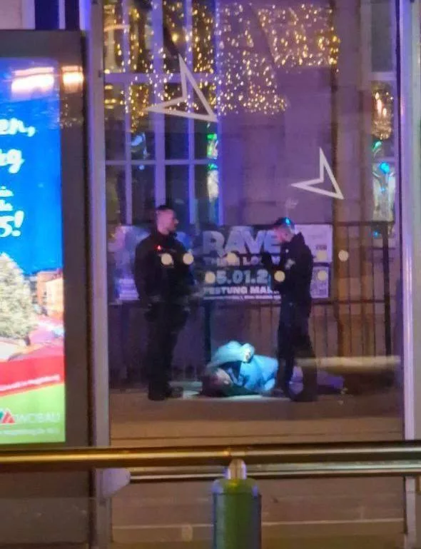 Автомобиль въехал в толпу на рождественской ярмарке в немецком Магдебурге