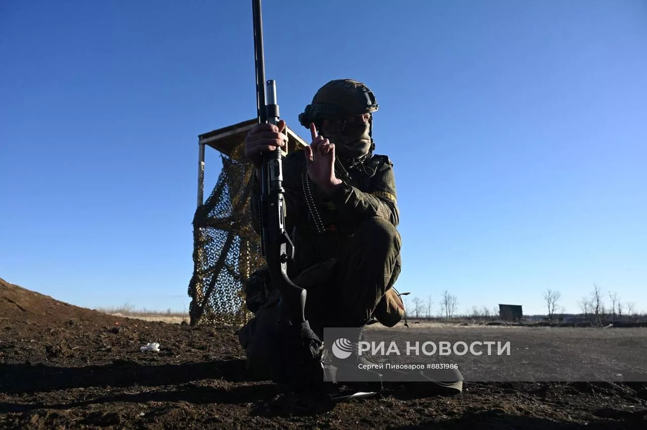 На одном из полигонов в Ростовской области военнослужащие проходят подготовку по противодействию БПЛА перед отправкой в зону проведения СВО