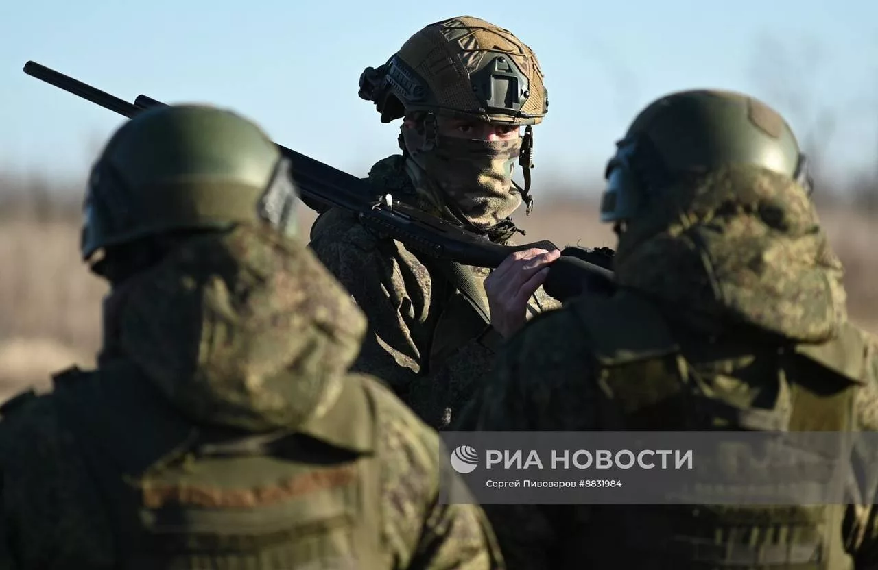 На одном из полигонов в Ростовской области военнослужащие проходят подготовку по противодействию БПЛА перед отправкой в зону проведения СВО