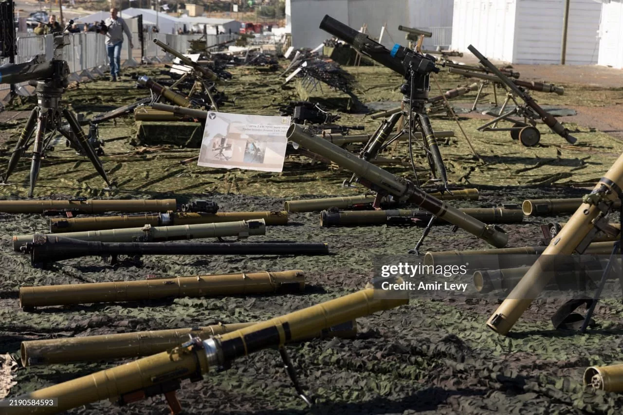 Выставка трофейной техники и вооружения захваченного Армией обороны Израиля в ходе боёв с вооружённым крылом «Хезболлы» на юге Ливана. Часть 2