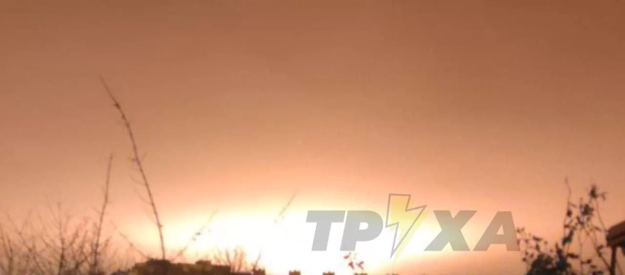 Утром сегодня сильно досталось Днепропетровску. Местные говорят, что было около 10 попаданий ракет