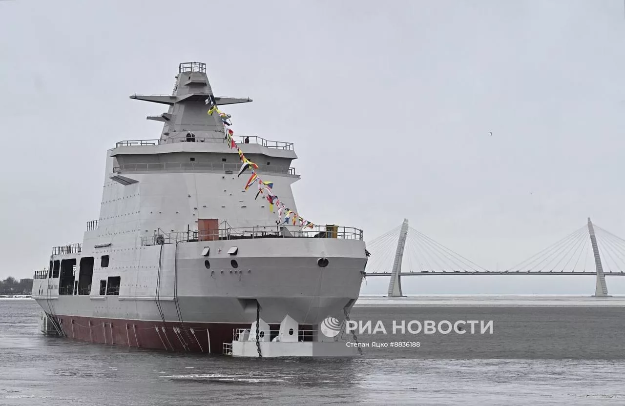 Вчера, в Санкт-Петербурге был спущен на воду патрульный корабль ледового класса «Николай Зубов»